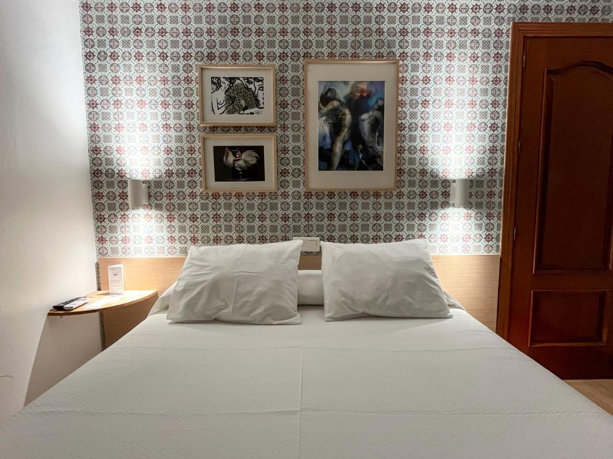 Beatriz Charming Hostal Torremolinos Exterior photo