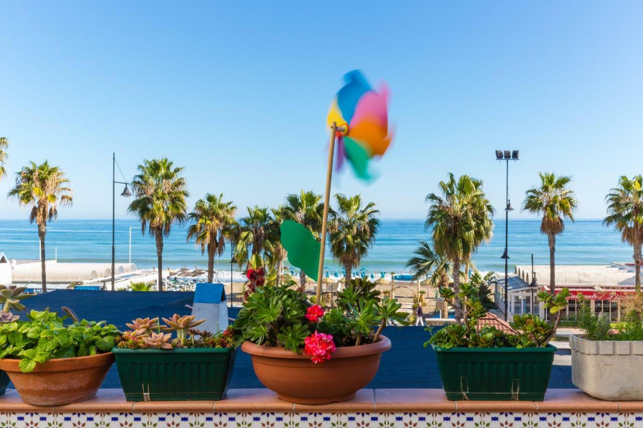 Beatriz Charming Hostal Torremolinos Exterior photo